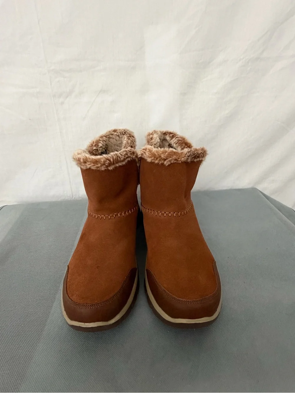 Skechers Easy Going Quantum Brown Women’s Boots Size 10 (B242)